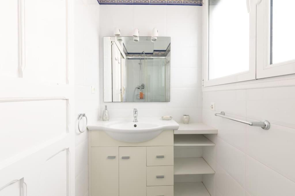 Sleeps 6 Fast Wi-fi 2 Bathrooms * Valenza