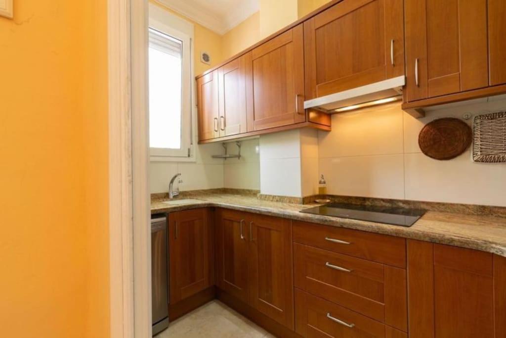 Sleeps 6 Fast Wi-fi 2 Bathrooms *
